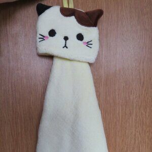 NWOT Set of 2 Fleecy Hand Towels Cat Design Bathroom Kitchen (F79)